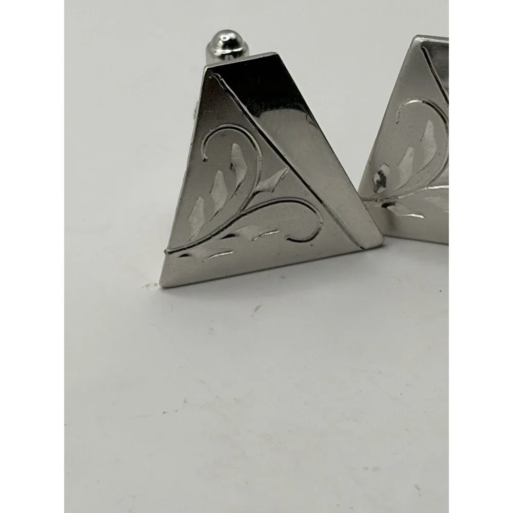 Sterling Silver Mid Century Scroll Engraved Triangle Cufflinks. 925
